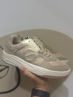  NUDE GOLD