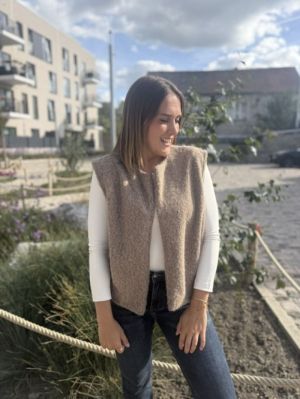  Taupe